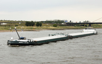 picture of retrofitting ship